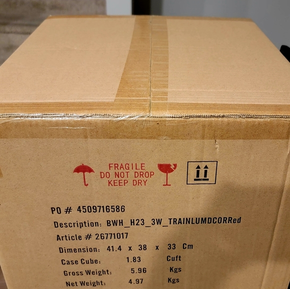 B&BW 🎅🏼🚞 Train Luminary 3-Wick Candle Holder (IN ORIGINAL BOX & PACKAGING) - Picture 9 of 11